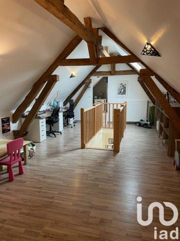 Longère 6 pièces de 151 m² à Saint-Ay (45130)