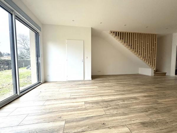 Appartement Serezin Du Rhone 5 pièce(s) 180 m2