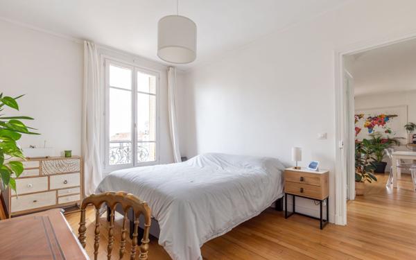 Appartement à vendre    3 pièces • 59,68 m2 Maisons-Alfort