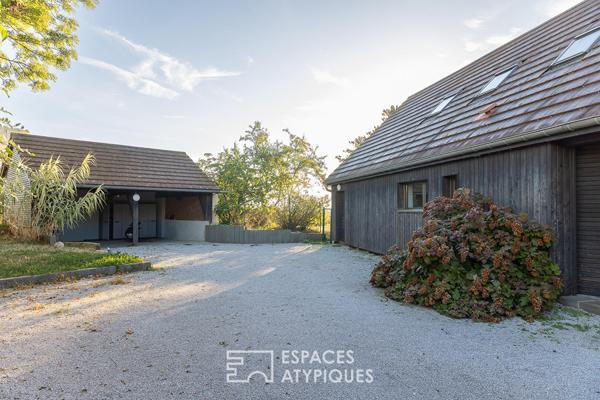 Villa d’exception avec sa piscine intérieure et sa vue dégagée