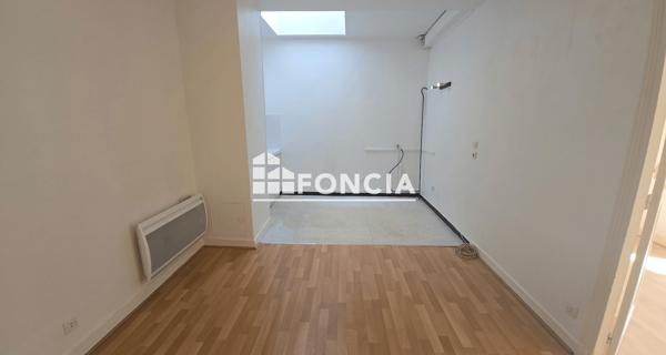 Location Appartement 2 pièces 27.79 m² - Charenton-le-pont 94220