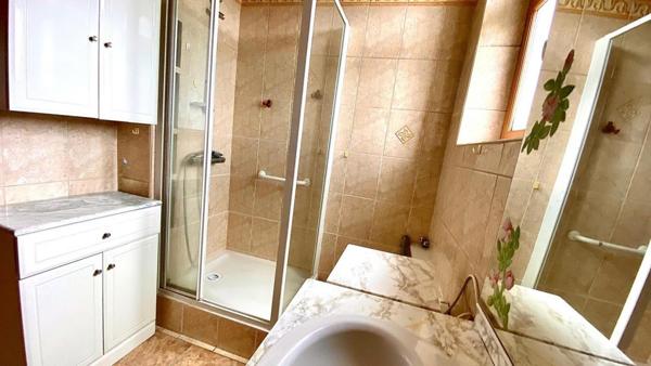 Appartement  T3 à l'étage d'une Maison 82 m2