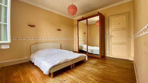 Appartement  T3 à l'étage d'une Maison 82 m2