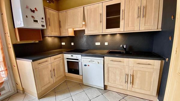 Appartement  T3 à l'étage d'une Maison 82 m2