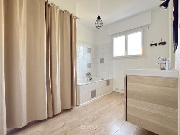 ARRADON CENTRE - MAISON 4 CHAMBRES, 136M2 HABITABLES
