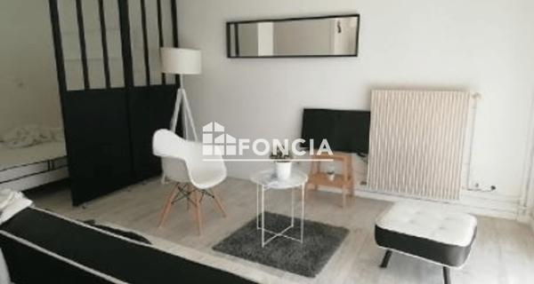 Location Studio meublé 29.82 m² - Mâcon 71000