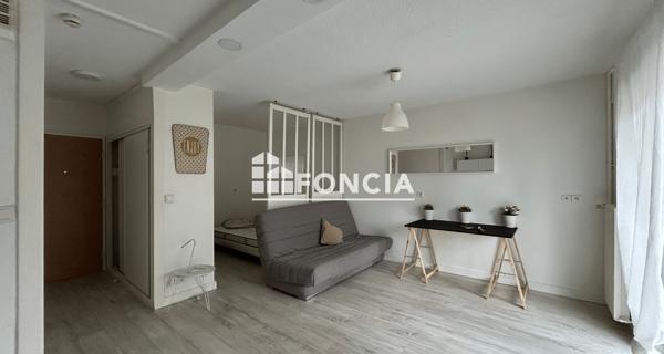 Location Studio meublé 29.82 m² - Mâcon 71000