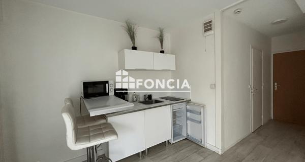 Location Studio meublé 29.82 m² - Mâcon 71000