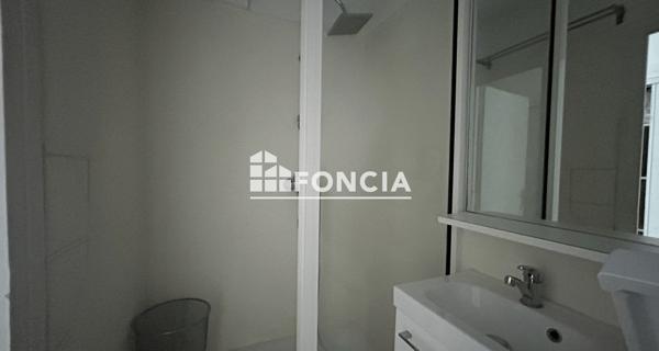 Location Studio meublé 29.82 m² - Mâcon 71000