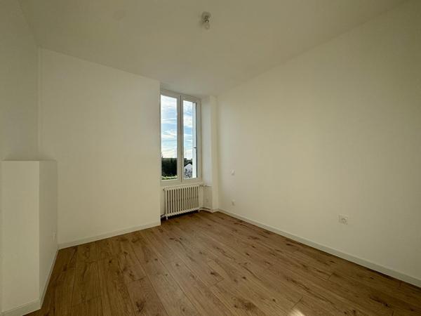 Appartement T2 - 30.39 m2 à Evron