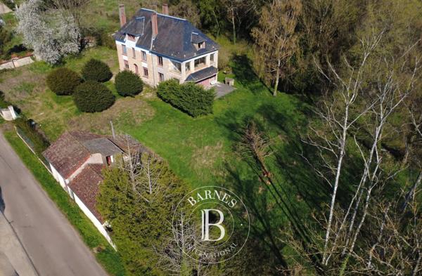 Avallon, Propriété 5 Chambres -  259 m² à vendre