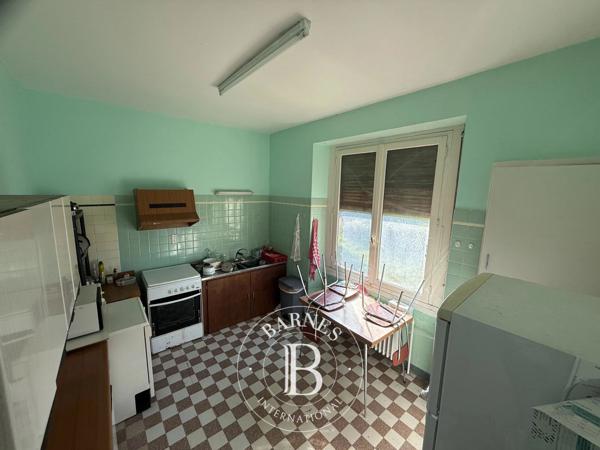 Avallon, Propriété 5 Chambres -  259 m² à vendre