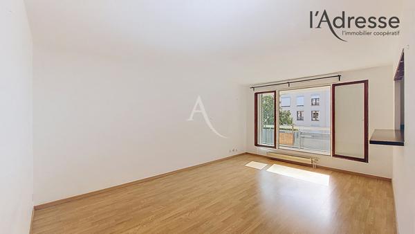 PUTEAUX/ Proche la Défense - Appartement 3 pièces de 66m² avec Terrasse, Cave et Parking