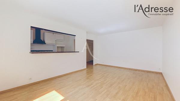 PUTEAUX/ Proche la Défense - Appartement 3 pièces de 66m² avec Terrasse, Cave et Parking