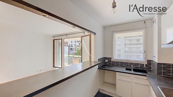 PUTEAUX/ Proche la Défense - Appartement 3 pièces de 66m² avec Terrasse, Cave et Parking