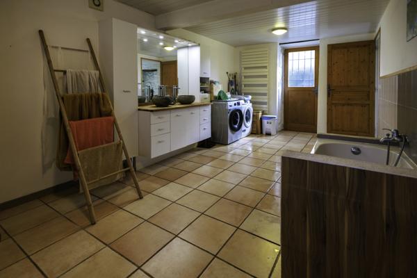 Saint-Éloy-les-Mines (63700) Propriété équestre sur plus de 8 hectares