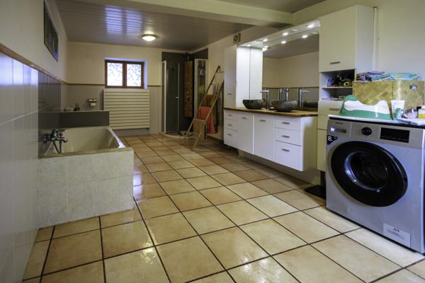 Saint-Éloy-les-Mines (63700) Propriété équestre sur plus de 8 hectares