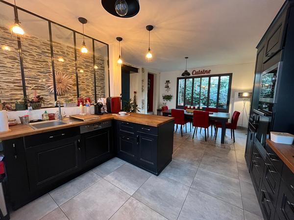 Maison de ville rénovée au coeur de Segré