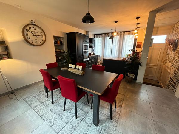 Maison de ville rénovée au coeur de Segré