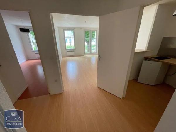 Appartement à louer 2 pièces 44.91m² Blois (41000)
