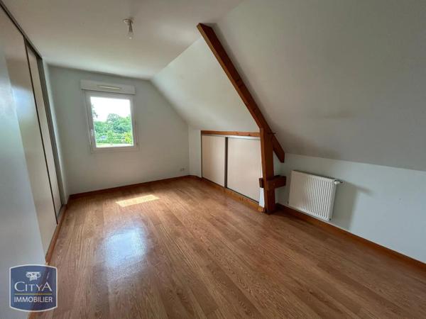 Maison à louer 7 pièces 181.58m² Bonchamp-lès-Laval (53960)