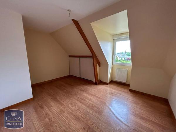 Maison à louer 7 pièces 181.58m² Bonchamp-lès-Laval (53960)