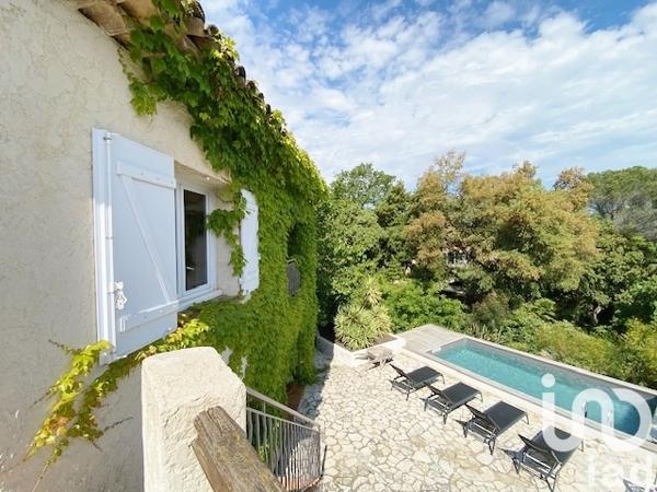 Maison à vendre 6 pièces 175 m² Saint-Raphaël