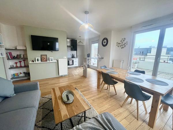 Centre Ville  Appartement impeccable Rosny Sous Bois 4 pieces terrasse dernier etage
