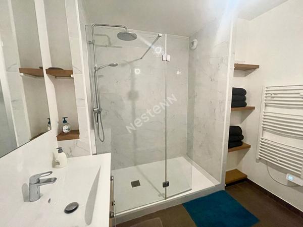 Centre Ville  Appartement impeccable Rosny Sous Bois 4 pieces terrasse dernier etage