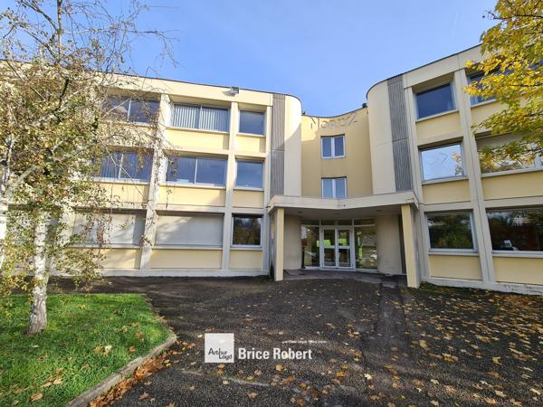 Bureaux à louer à Dardilly dans Norly II avec accès direct et services