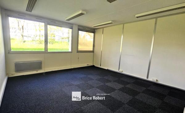 Bureaux à louer à Dardilly dans Norly II avec accès direct et services