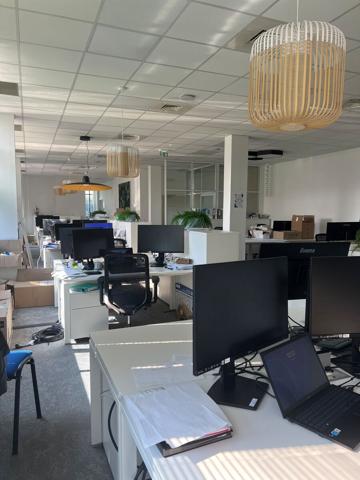 Bureaux à louer rénovés à Roissy-en-France accès immédiat Paris Nord 2