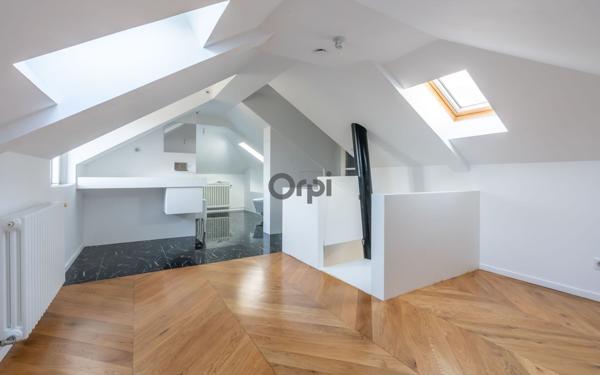 Maison à vendre    5 pièces • 149,21 m2 Joinville-le-Pont