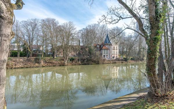 Maison à vendre    5 pièces • 149,21 m2 Joinville-le-Pont