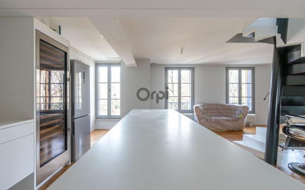 Maison à vendre    5 pièces • 149,21 m2 Joinville-le-Pont