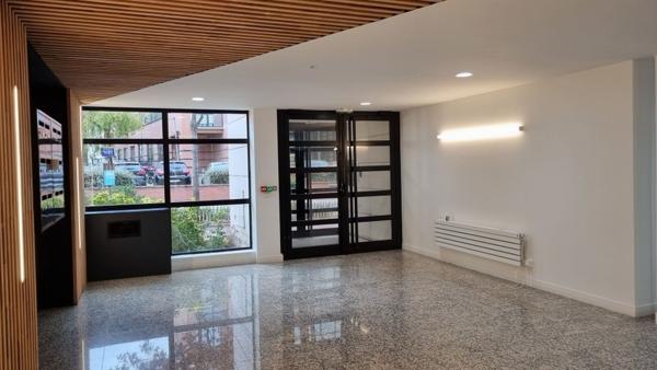 Bureaux à louer à Issy-les-Moulineaux locaux lumineux et modulables