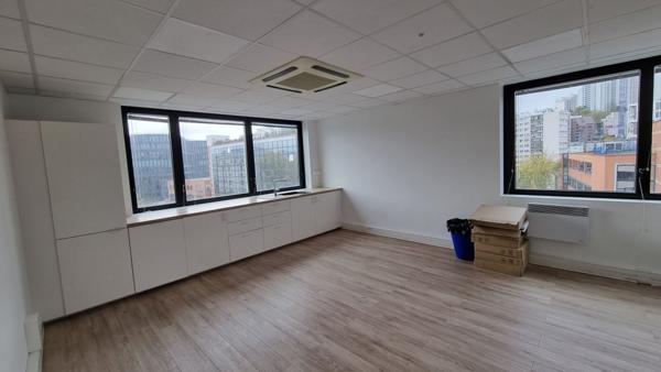 Bureaux à louer à Issy-les-Moulineaux locaux lumineux et modulables
