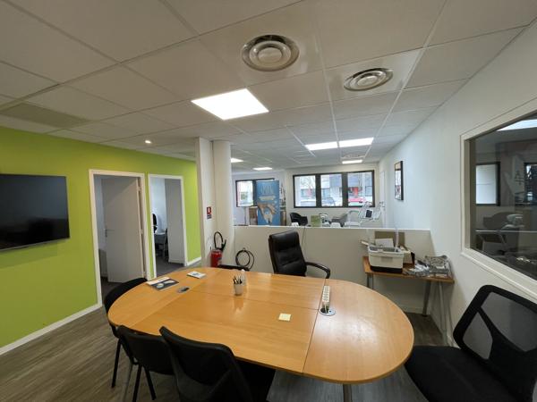 BUREAUX À VENDRE OU À LOUER 73m²-PARC TERTIAIRE D'EXAPOLE