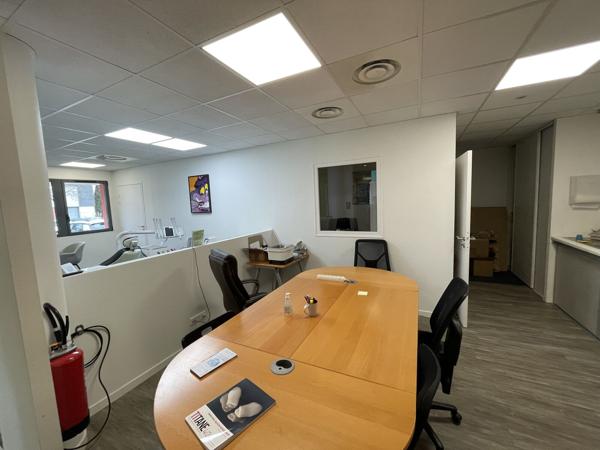 BUREAUX À VENDRE OU À LOUER 73m²-PARC TERTIAIRE D'EXAPOLE