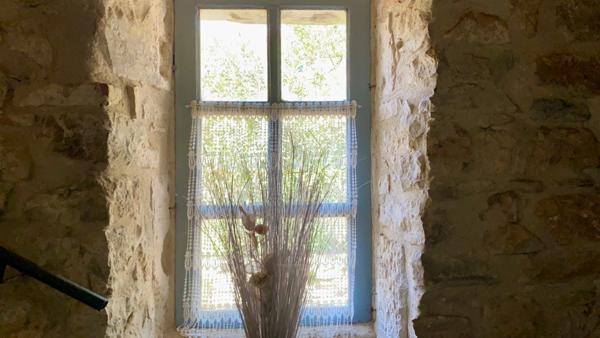 A vendre - Murs & fonds - 6 chambres d'hôtes à Vagnas, proche de Vallon-Pont-d'Arc (07)