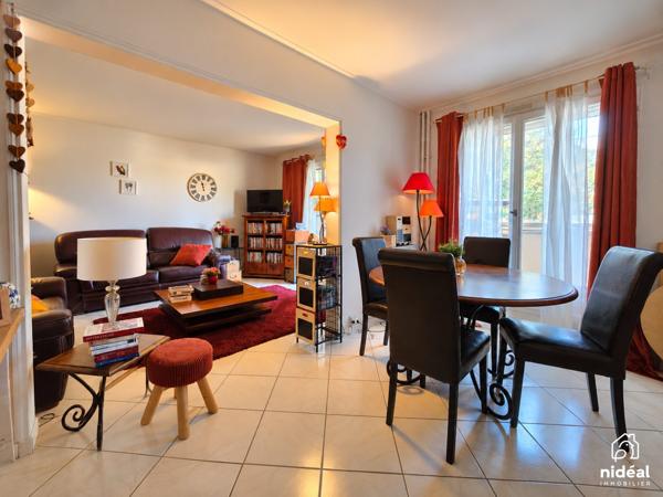 Appartement avec loggia 1er étage – 2 chambres, possibilité 3 – Ascenseur
