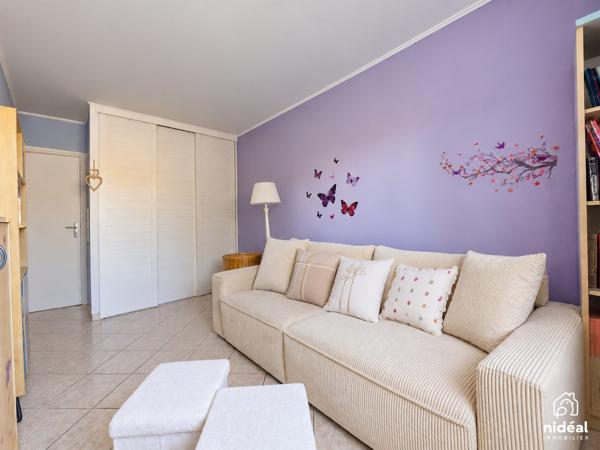 Appartement avec loggia 1er étage – 2 chambres, possibilité 3 – Ascenseur