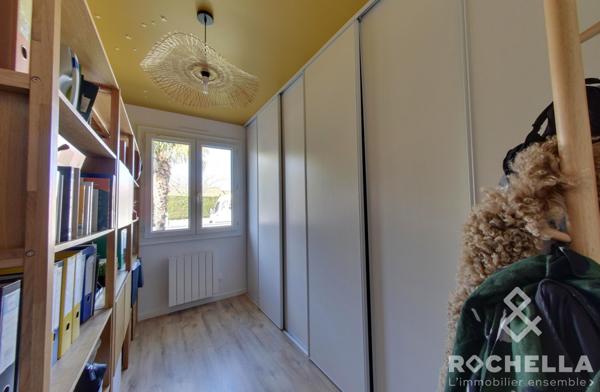 Plain-pied rénové avec accès parc privé à Aigrefeuille d’Aunis