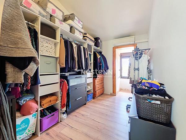 A VENDRE - ST. JEAN - Maison familiale 6 pieces, garage et jardin