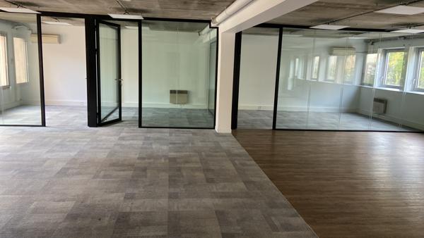 Bureaux à vendre à Suresnes modulables avec jardin paysager privatif