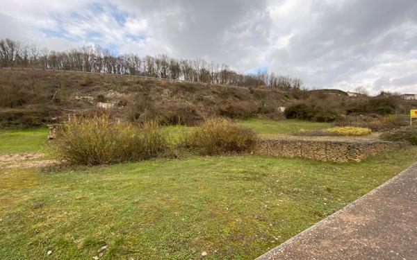 Terrain à vendre    Moutiers