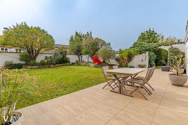 Maison à vendre 1 135 000 € Mérignac 8 p 298 m² DPE B