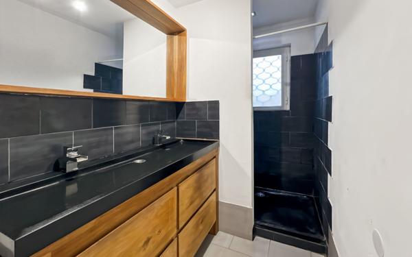 Appartement à vendre    3 pièces • 55,24 m2 Fréjus