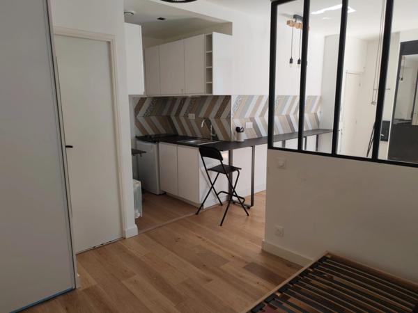 Paris 17ème Batignolles – 2 pièces rénové et meublé, au calme sur cour