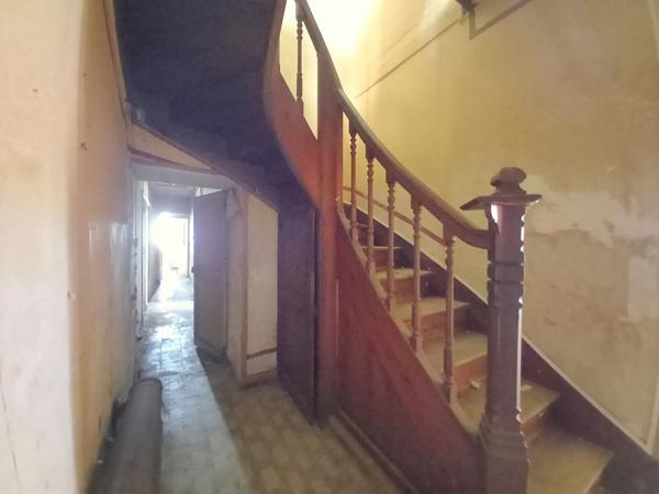 Maison bourgeoise à rénover à vendre au Loroux Bottereau - 10 pièces, 4 chambres